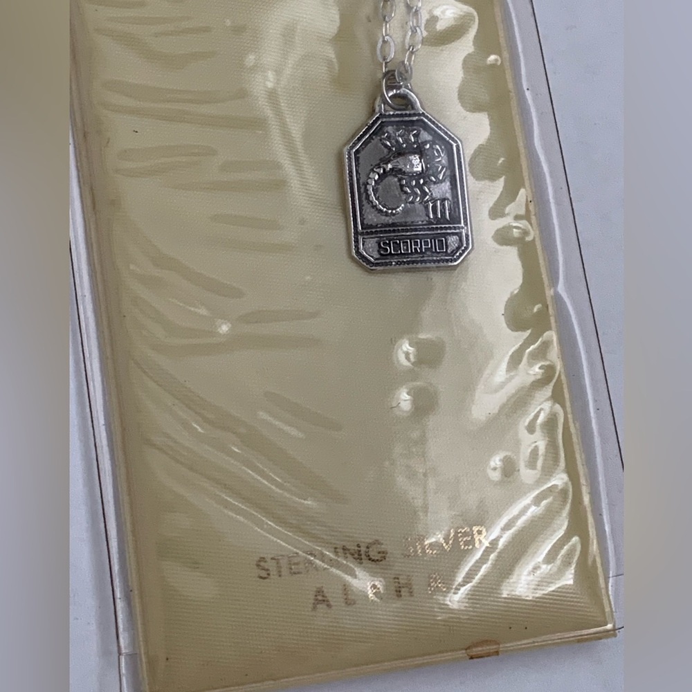 Scorpio zodiac pendant with 18” chain Sterling silver NEW Vintage - Picture 8 of 9